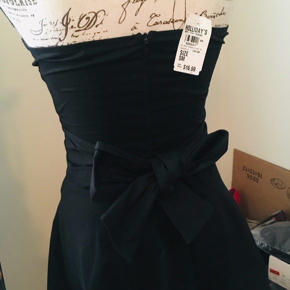 💝New Roommates Black Dress 👗 Small - Picture 2 of 6